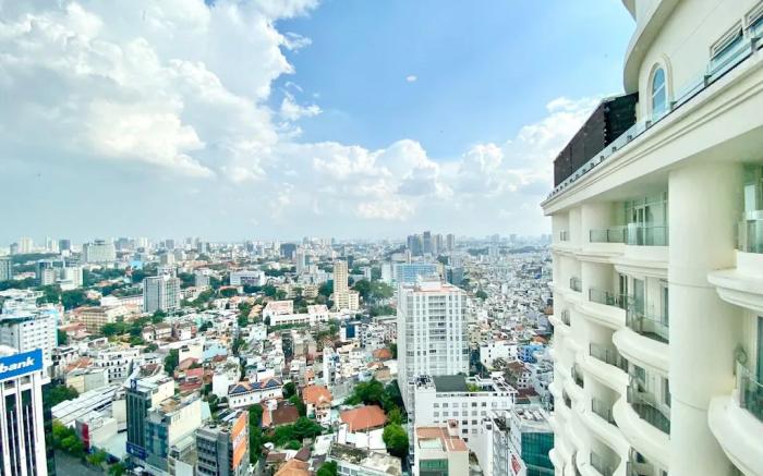 Terra Royal Condo - City Center Distrist 3
