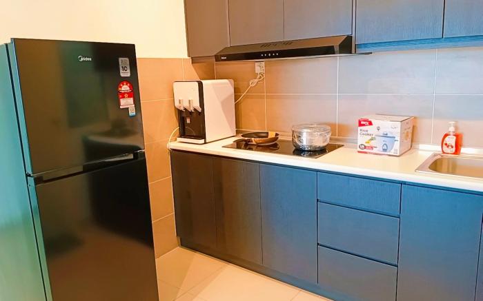 A752 Kulai d'putra suites 2R4P near Jpo/Airport