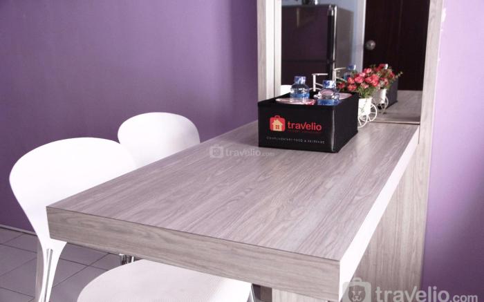 Comfortable 2BR Mutiara Bekasi Apt By Travelio
