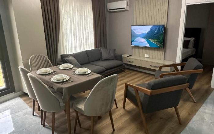 Luxury Life Suites