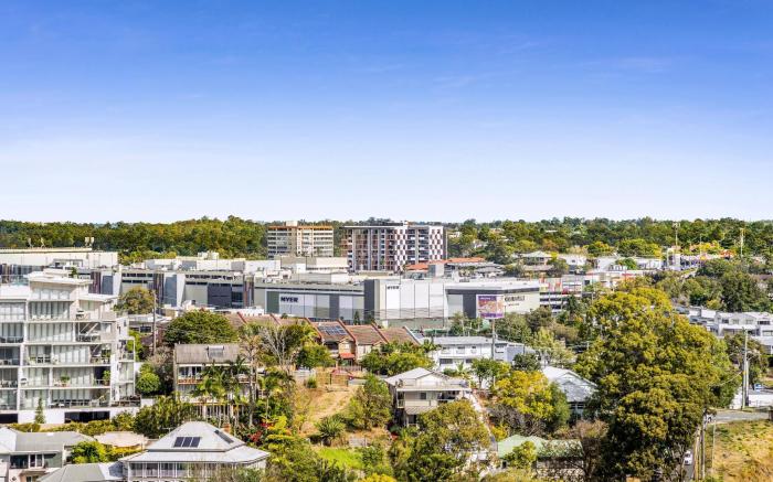 Essence Suites Taringa