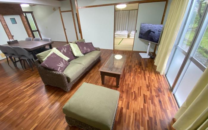 FTH SKY with Large Garden 5 Minutes Walk to Beach