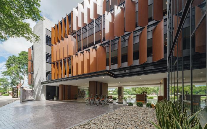 The Grandiose Hotel Chiang Rai
