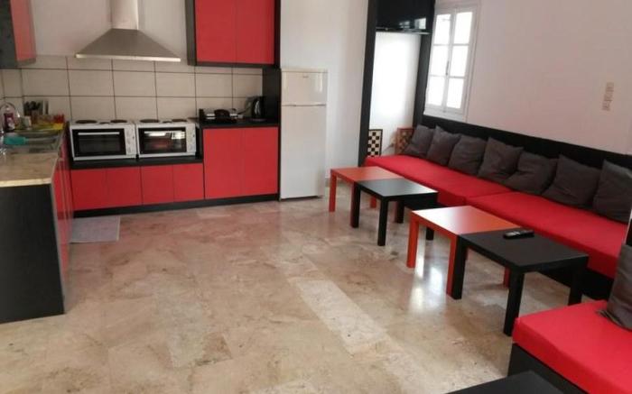 Fira Backpackers Place
