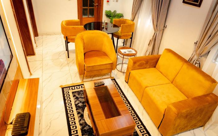 247 Luxury Apartment