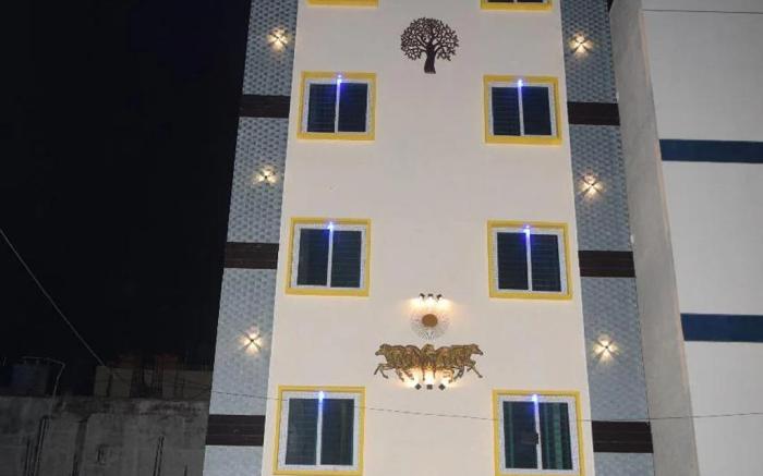 Marvel Comforts Near Fortis Hospital, Bannerghatta Road
