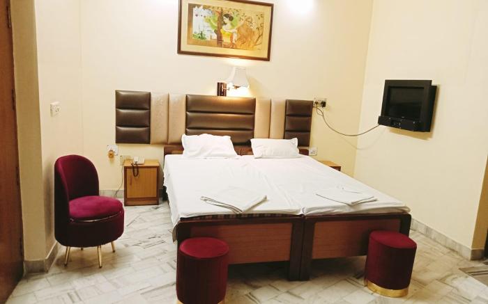 Sarnath Motel and Resort