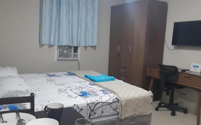 HolidayHome(Studio-318, King Bed)