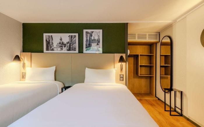 Campanile Dijon Est Saint Apollinaire Hotel