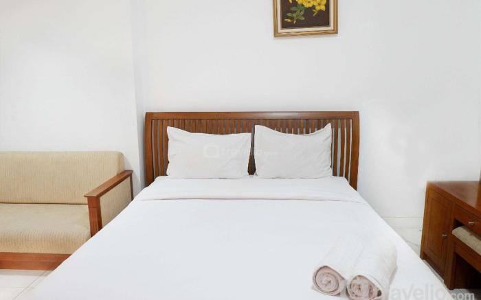 Pool View Studio Apartment Tamansari By Travelio