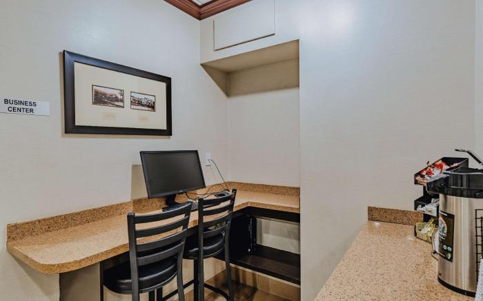 SureStay Plus by Best Western Coquitlam
