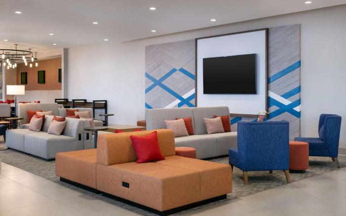 Hilton Garden Inn Visalia