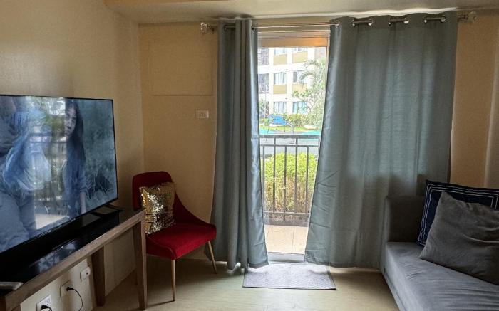 Amenity View-2bedrooms with Balcony