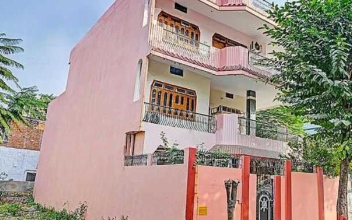 Baba Paying Guest House By GRB