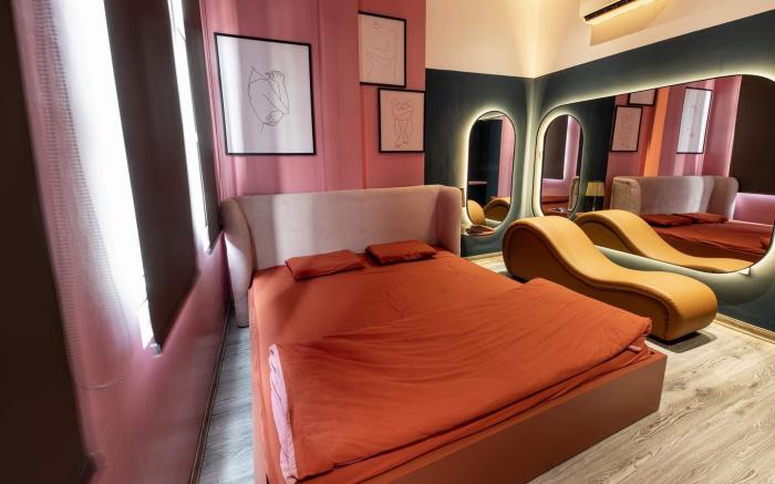 18 Plus Hotel