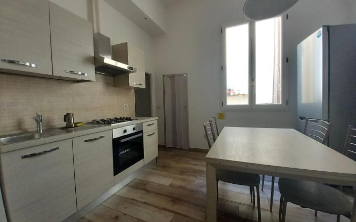 Cavour 46 Second in Firenze