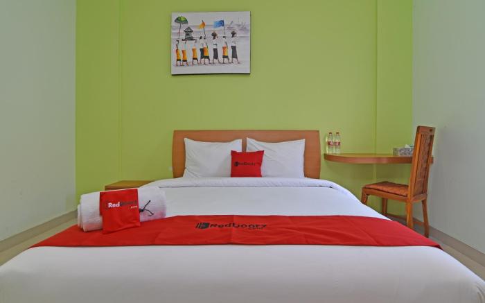 RedDoorz Plus @ Mahendradatta Denpasar