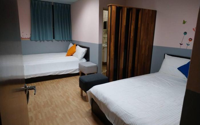 Big Bear Accommodation(we provide Tourist Charter)