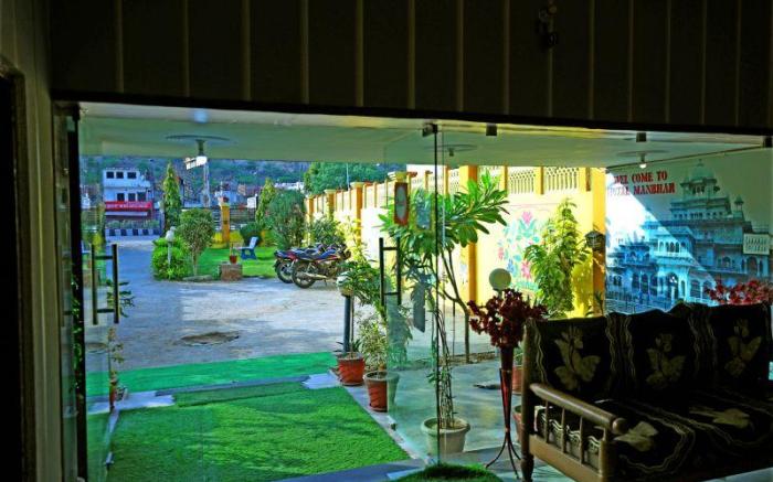Hotel manbhar