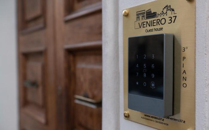 Veniero37 Guest House