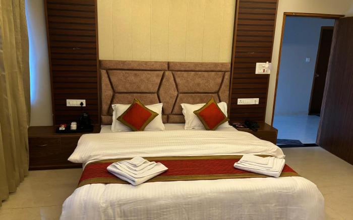R. Narayan Pleasant Inn hotel