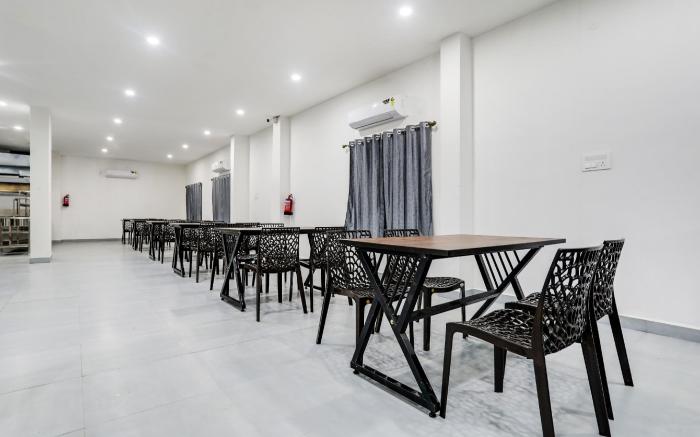 Super Townhouse Shamshabad Near Airport