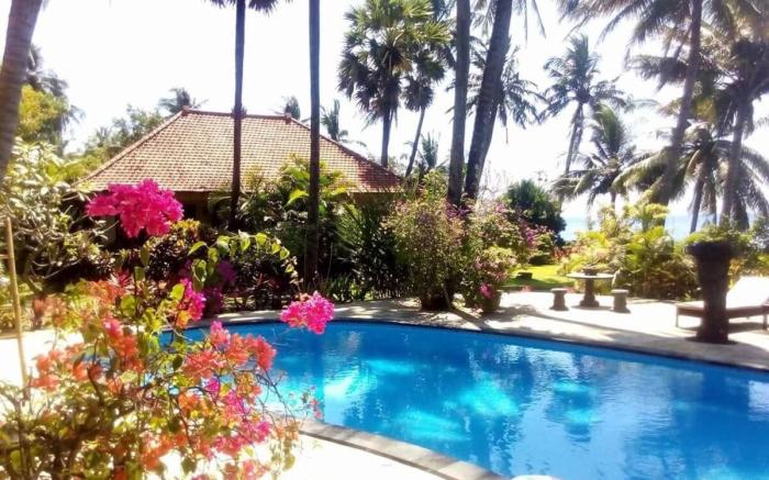Bali North Beach Bed & Breakfast - Ocean View Room
