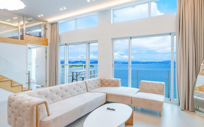 Yeosu Moine Pool Villa