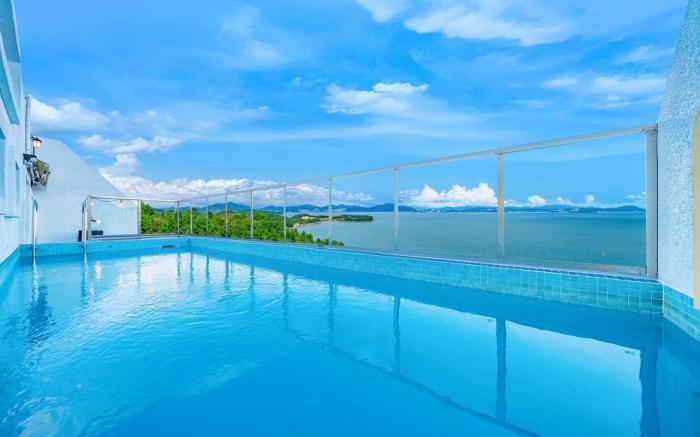 Yeosu Moine Pool Villa