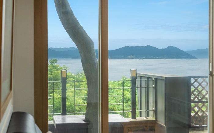 Yeosu falling in blue ocean view pension