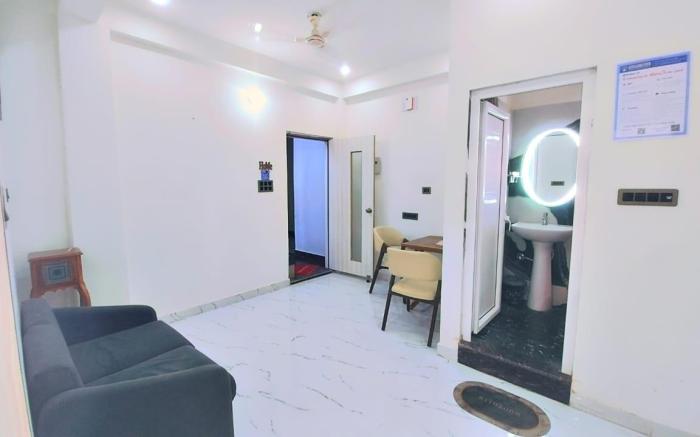 One BHK Suite -204@ Kanti Villa -MahaShiva Retreat