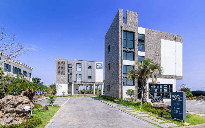 Modeul Spa Pension