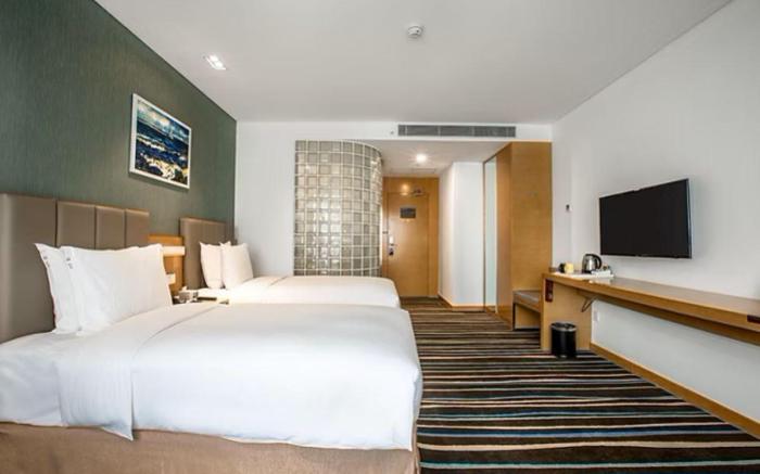 Holiday Inn Express Xi An North Station By IHG