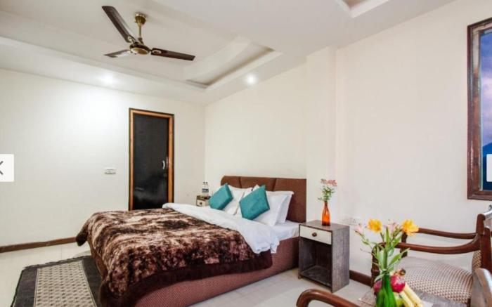 Hotel Ayaan Residency Manali