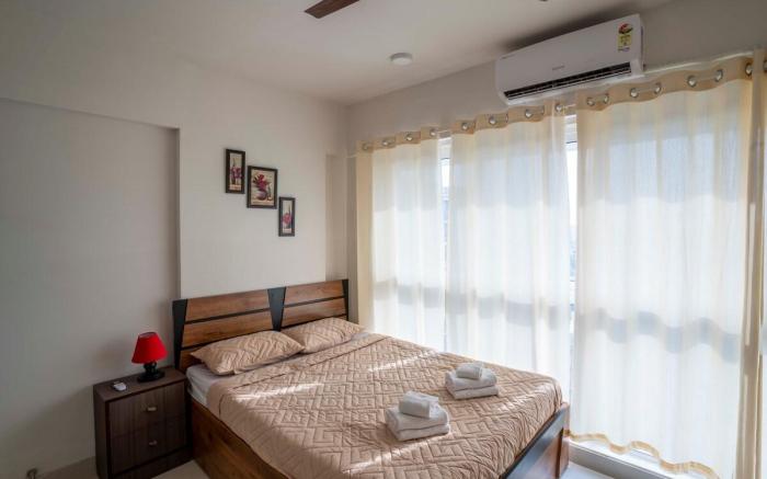 Spacious, Bright, City Centre 3bhk nr Airport