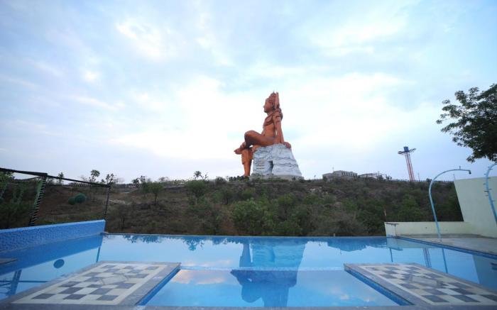 Shiv Ashray Resort