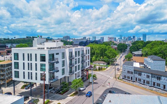 Placemakr Wedgewood-Houston