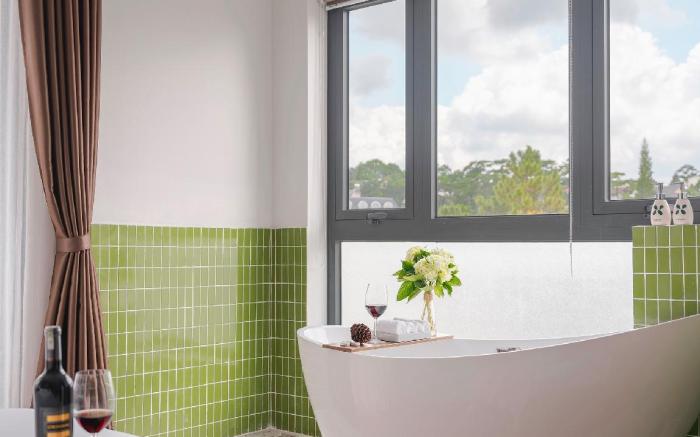 Nature Hotel - Le Hong Phong