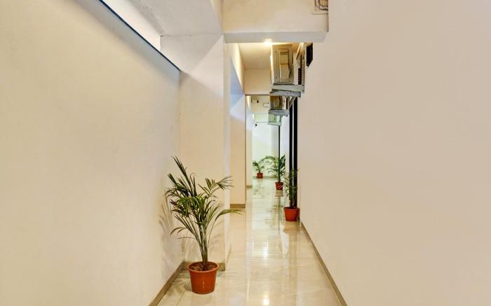 Hotel O Royal Palace