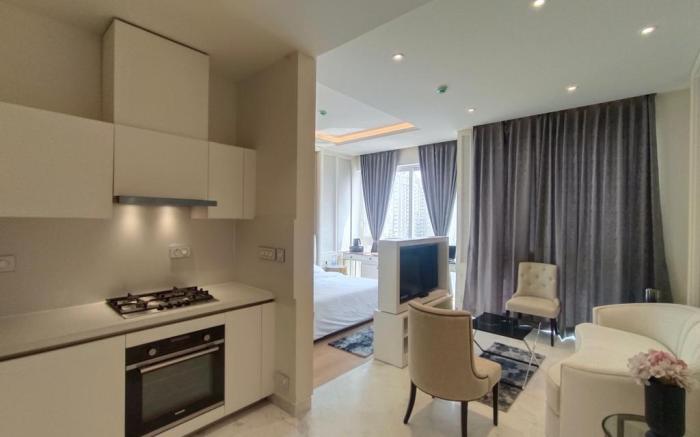 Luxury Studio Apartment @ The Leela Residences