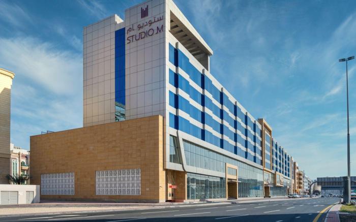 Studio M Arabian Plaza Hotel & Hotel Apartments