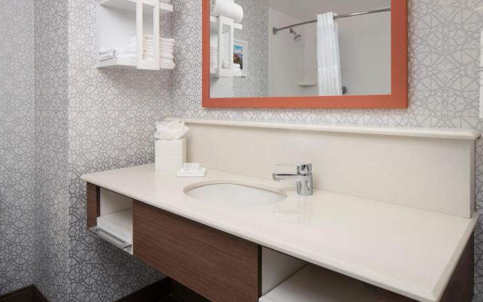 Hampton Inn & Suites Yonkers - Westchester