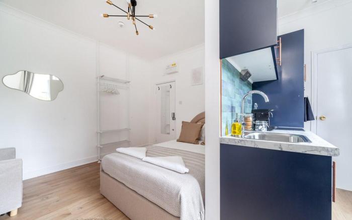 Studio Flat Finsbury Park,Sleeps 3,Garden View,06