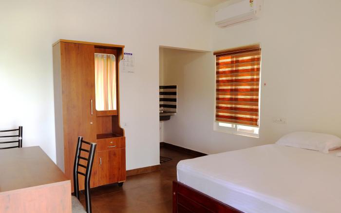 Riverview villa