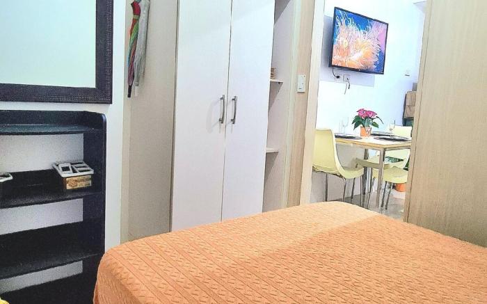 One BR Unit with MRT and Mall Access