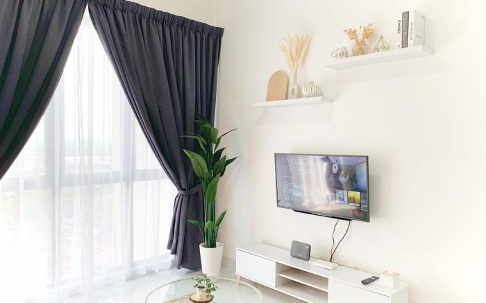 Netflix 2 Bedroom Troika Kota Bharu Homestay 1812