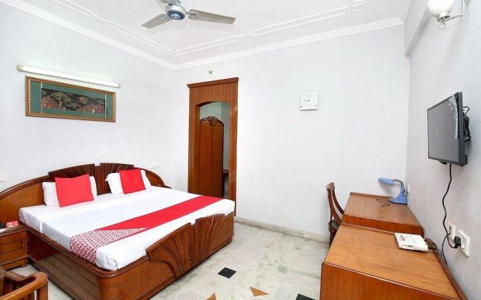 HOTEL ASHISH