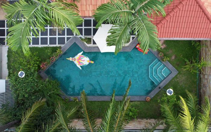 Phratamnak Seaside Pool Villa