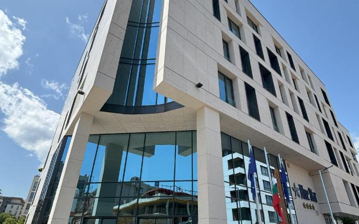 Blue Star Luxury Hotel 4*