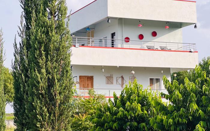 Uru stays 4BHK Villa